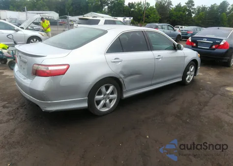 2007 Toyota Camry Se V6 z USA, uszkodzony, nr VIN 4T1BK46K57U004496